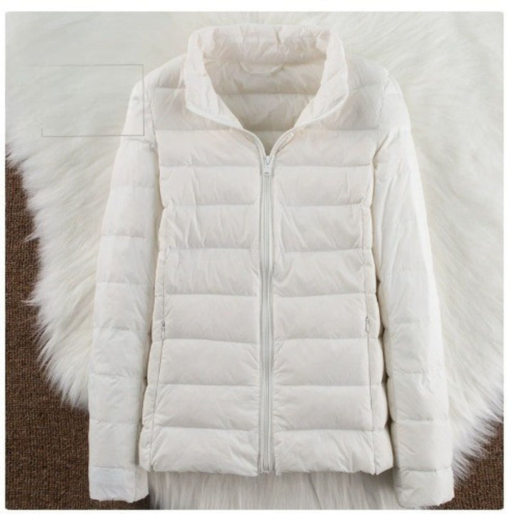 Leichte Damen Steppjacke mit Kapuze – Packbar und Wärmend für Herbst und Winter