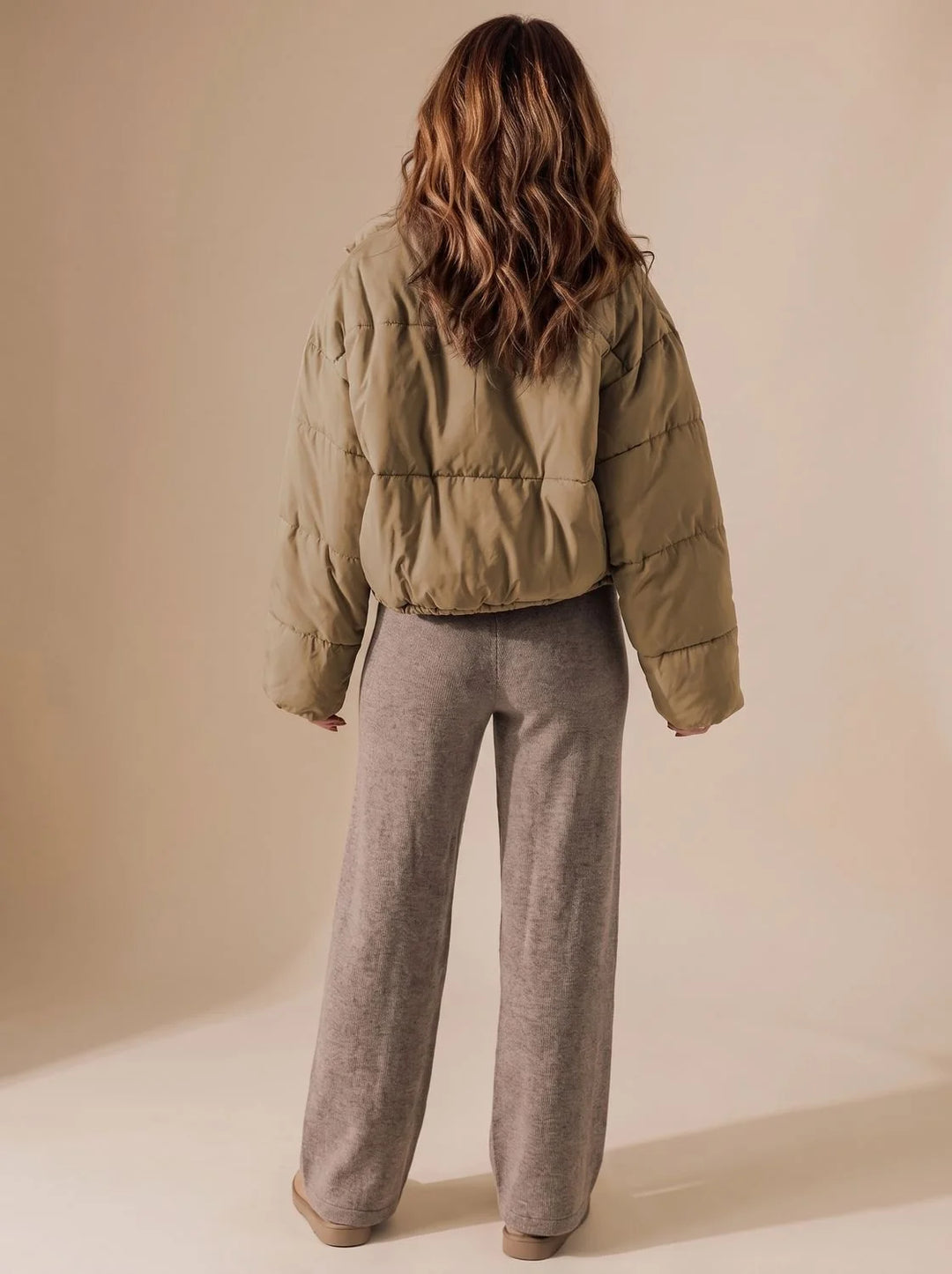 Annika | Damen Cropped Oversized Daunenjacke mit Reißverschluss 3