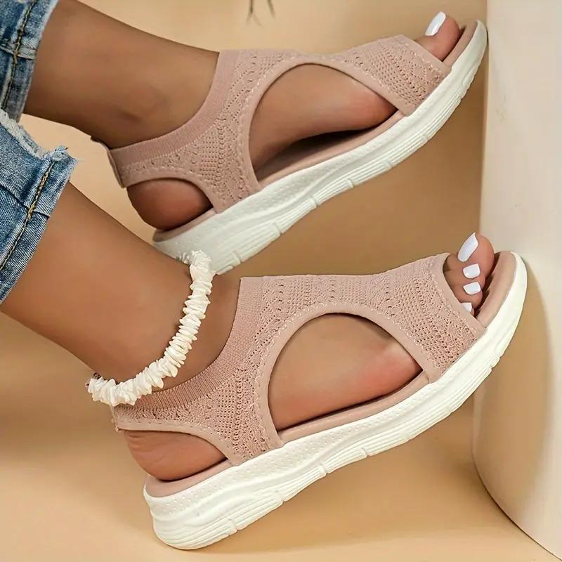 Bequeme Damensandalen für den Sommer – Stilvoll und vielseitig 1