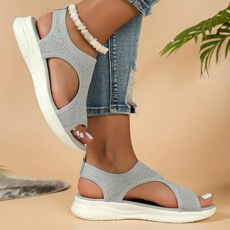 Bequeme Damensandalen für den Sommer – Stilvoll und vielseitig 4