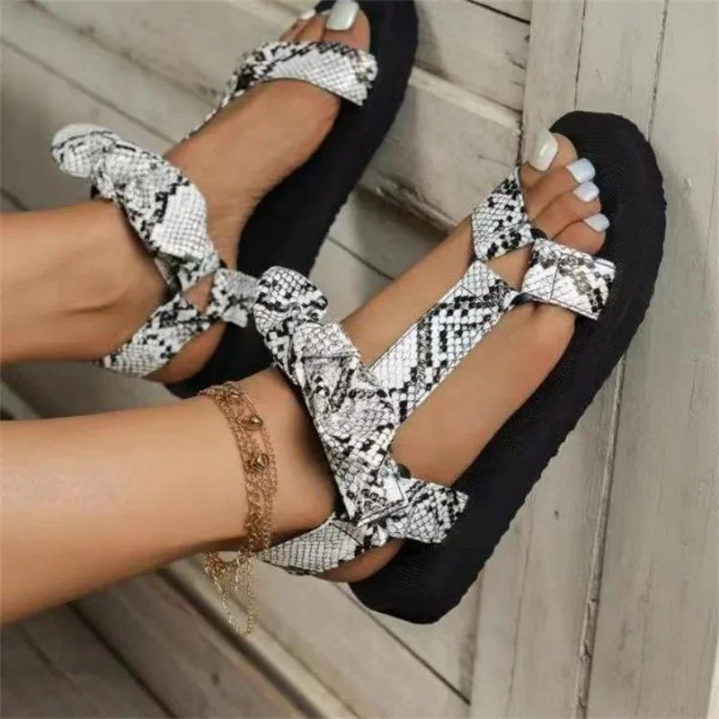 Bequeme Damensandalen mit Leopardenmuster für den Sommer – Orthopädische Sandalen DELIA 0