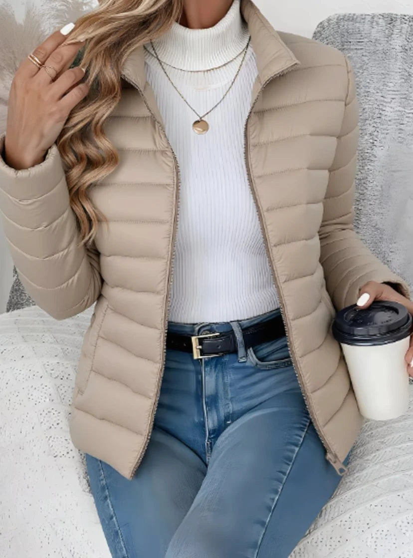 Charlotte | Damen Slim-Fit Steppjacke mit Stehkragen Leichte Winterjacke 2