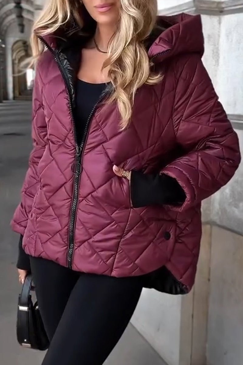 Damen Pufferjacke mit Rautensteppung, Kapuze und Reißverschluss für kalte Tage 3