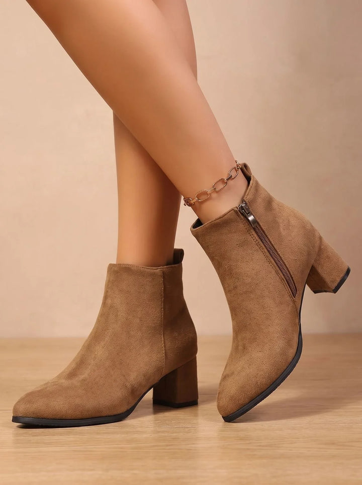 Damen Wildleder-Stiefeletten mit stabilem Blockabsatz und seitlichem Reißverschluss 0