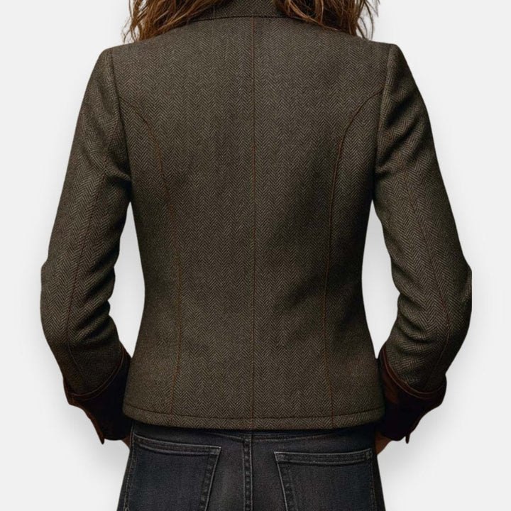 Damenjacke im Militärstil mit Fischgräten-Tweed und goldfarbenen Knöpfen 4