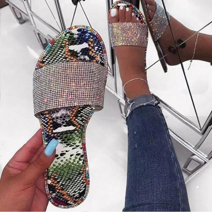 Elegante Damen-Flip-Flops für den Sommer – Stilvoll und Bequem 2
