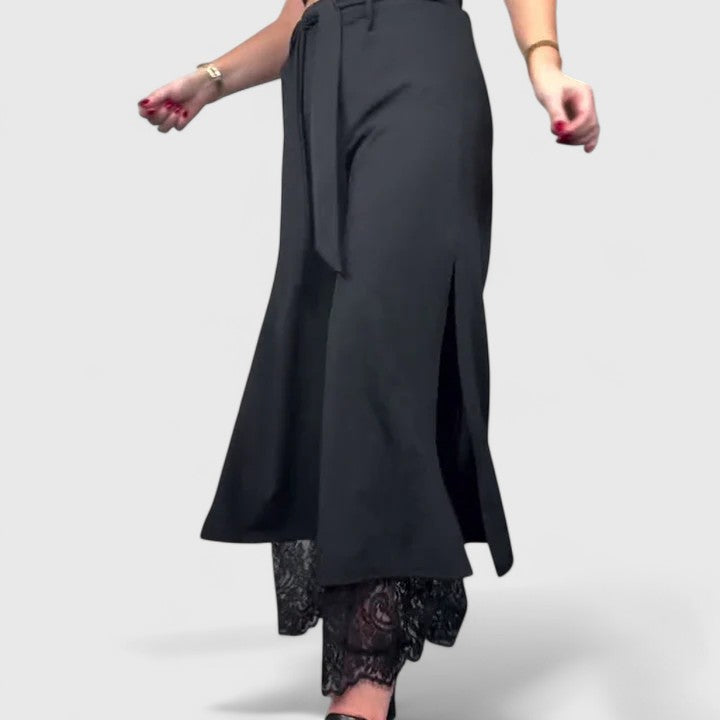 Elegante Damenhose mit weitem Bein und Spitzenakzenten für vielseitigen Komfort 0