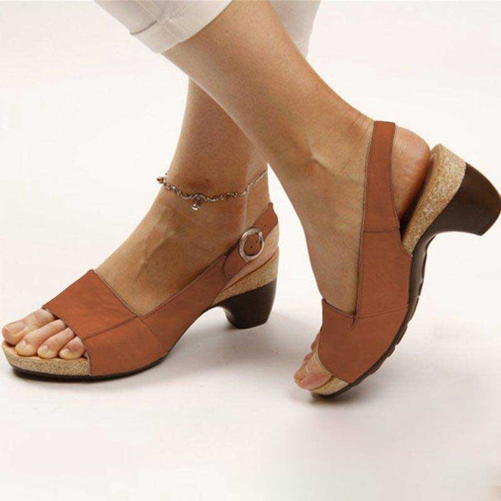 Elegante Damensandalen mit verstellbarem Riemen für den Sommer 0