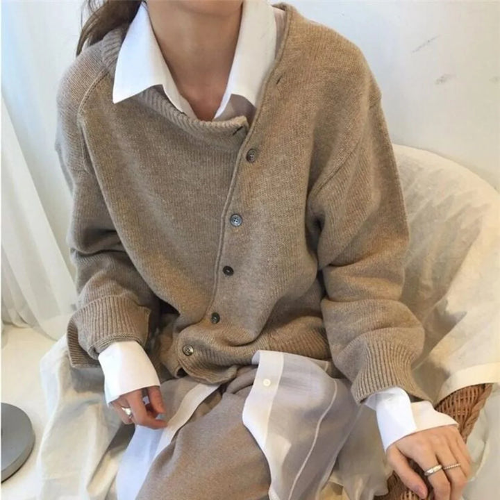 Eleganter Damen Strickpullover mit zeitlosem Design für kühle Tage 1