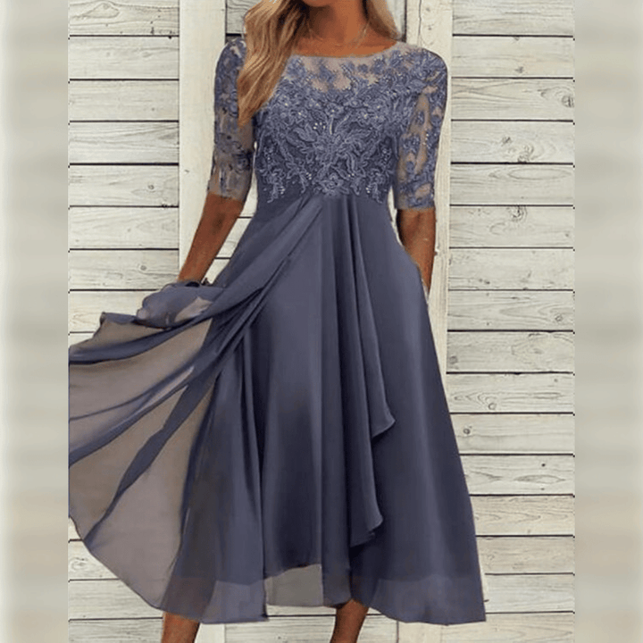 Elegantes Abendkleid mit Spitzendetails und 3/4-Ärmeln für besondere Anlässe 3