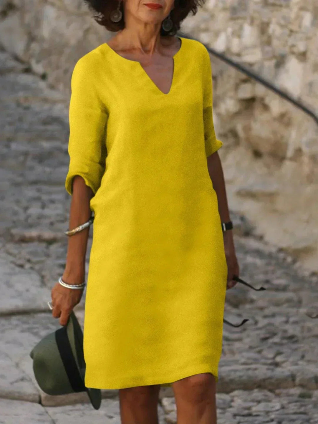 Elegantes Damenkleid mit V-Ausschnitt für besondere Anlässe und Alltag 7