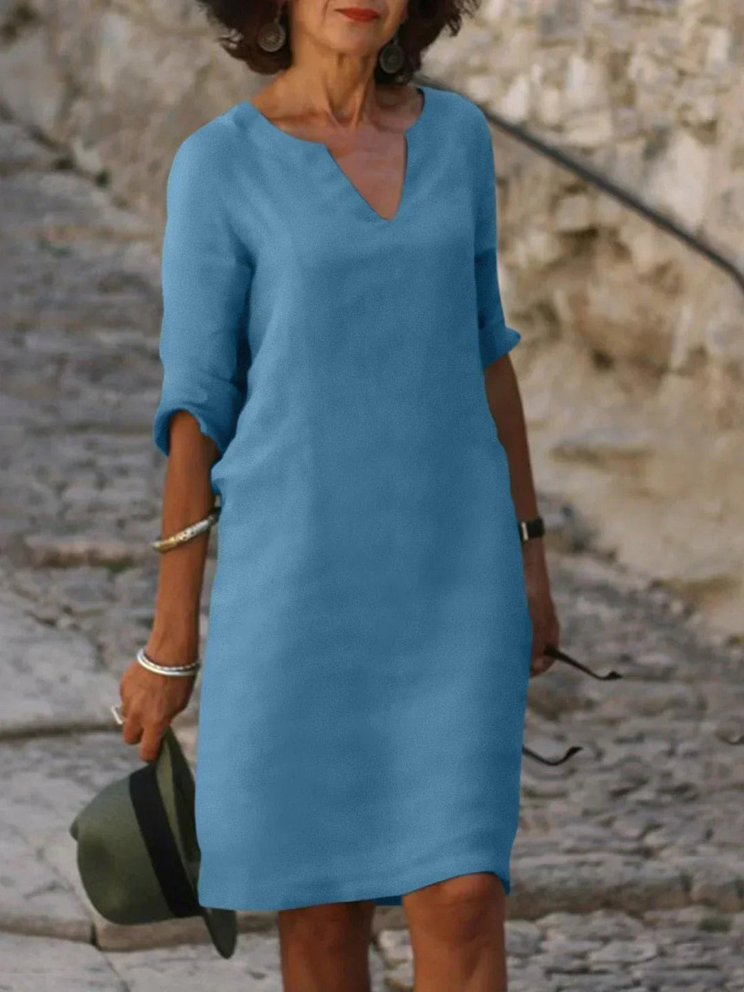 Elegantes Damenkleid mit V-Ausschnitt für besondere Anlässe und Alltag 9