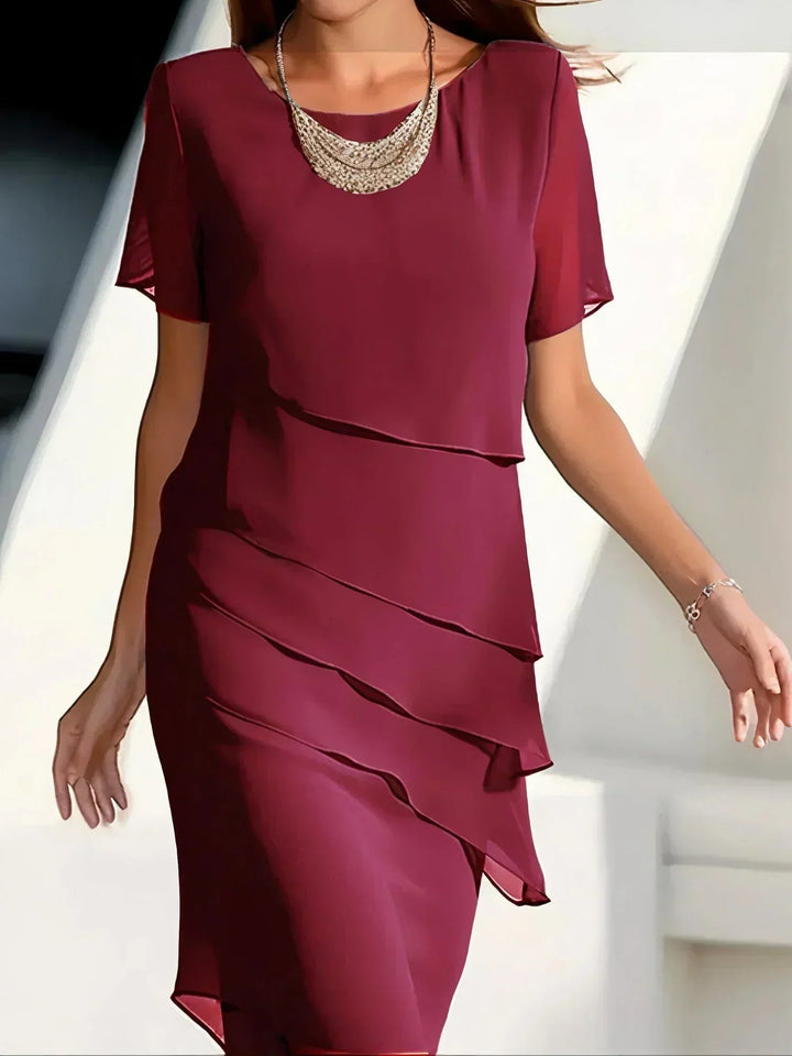 Elegantes Damenkleid mit transparenten Akzenten für den Sommer 5