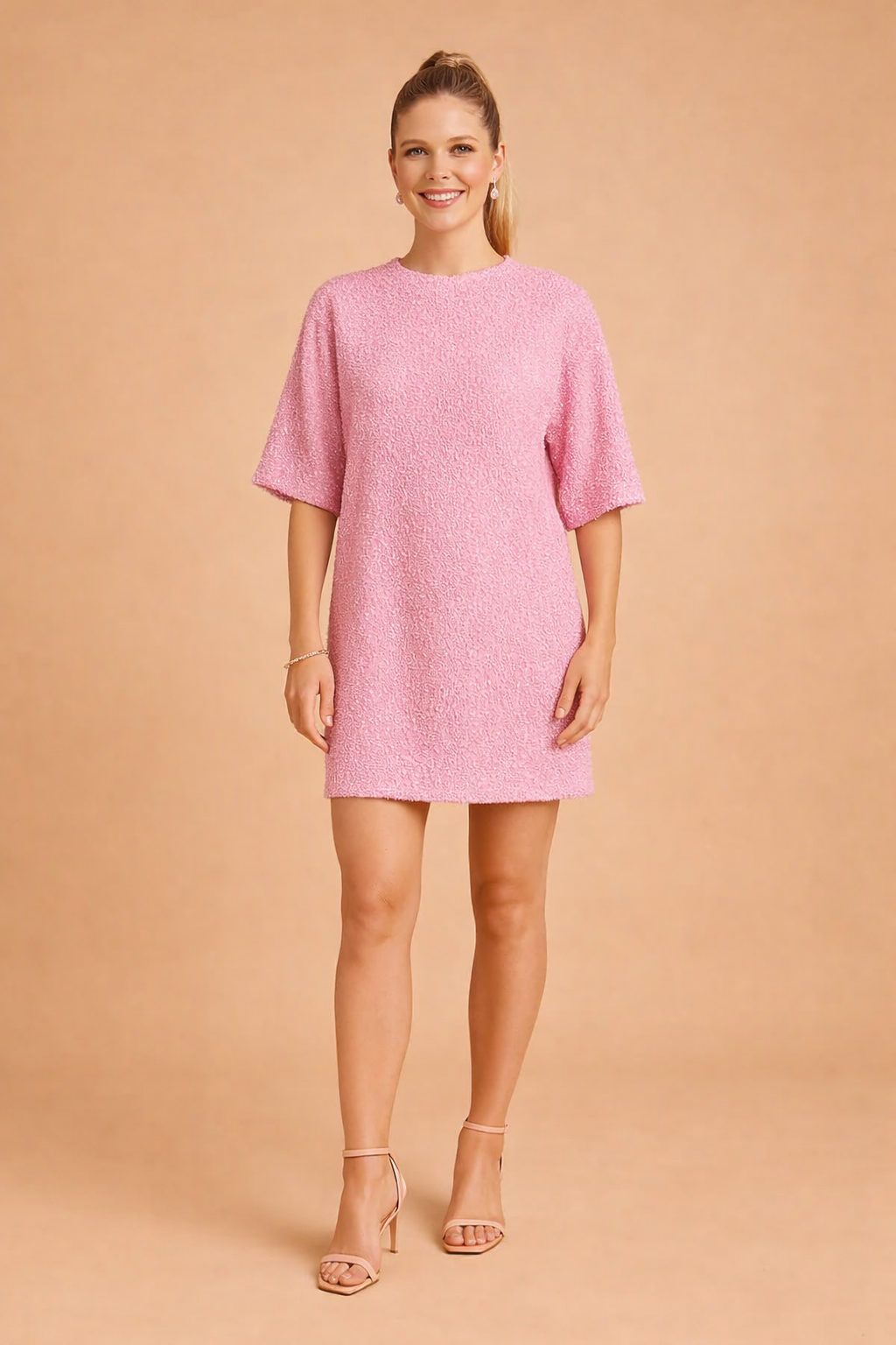 Elegantes Damenminikleid mit Pailletten für besondere Anlässe 1