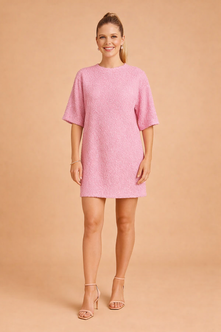 Elegantes Damenminikleid mit Pailletten für besondere Anlässe 1