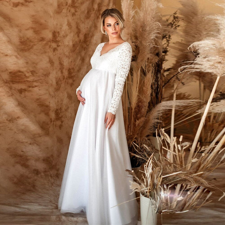 Elegantes Maxi-Umstandskleid mit Spitze für besondere Anlässe 0