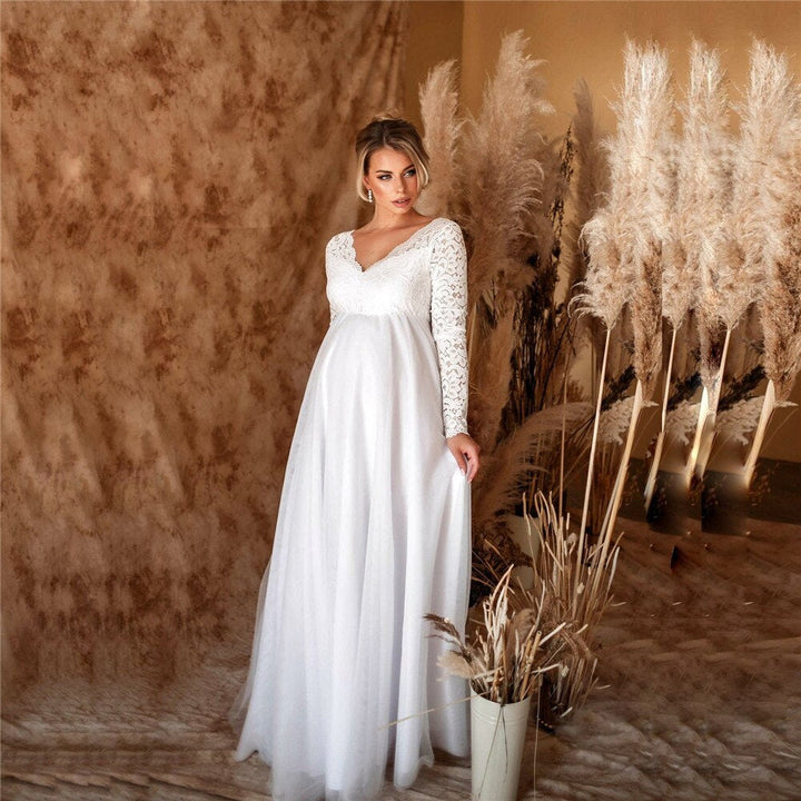 Elegantes Maxi-Umstandskleid mit Spitze für besondere Anlässe 1