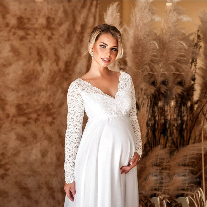 Elegantes Maxi-Umstandskleid mit Spitze für besondere Anlässe 3