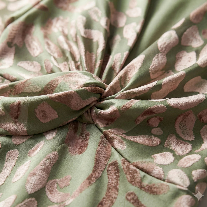 Elegantes Midikleid mit V-Ausschnitt für Sommerveranstaltungen 3