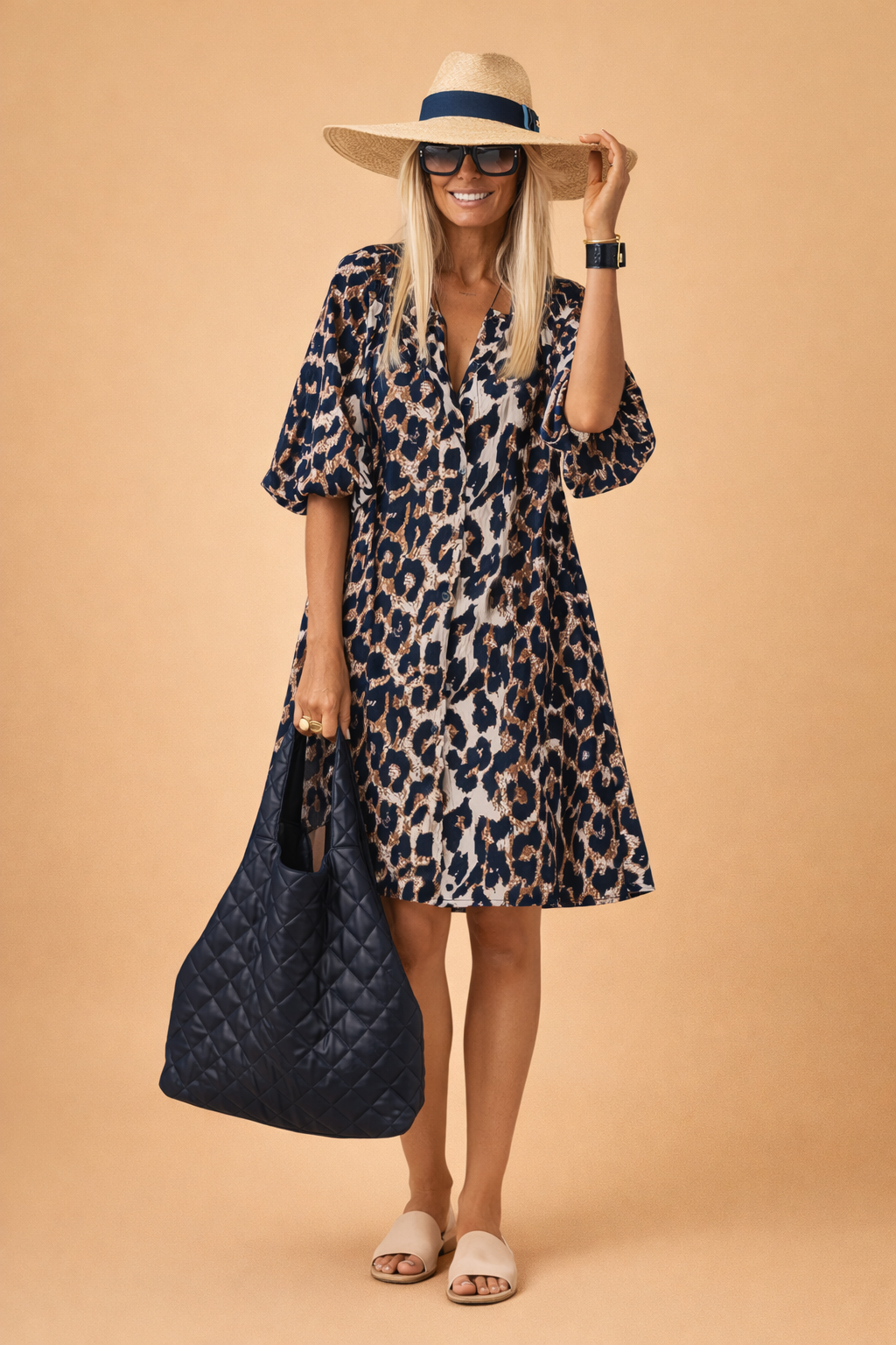 Elegantes Sommerkleid mit Leopardenmuster für Damen - A-Linien-Silhouette, Kurzarm 1
