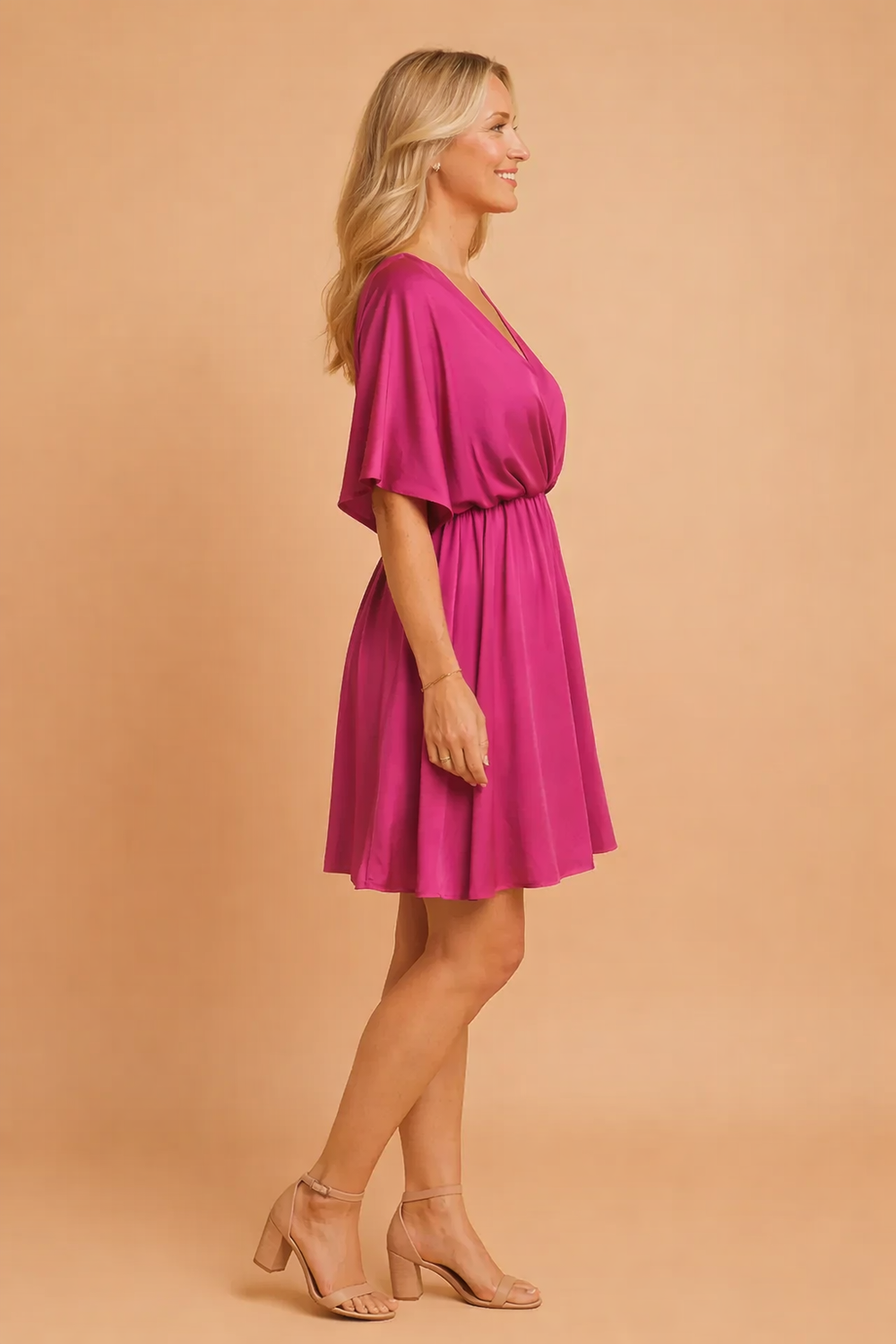 Elegantes Wickelkleid für Frauen - Perfekt für Frühling und Sommer 1