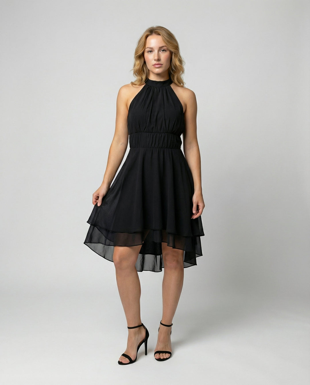 Elegantes ärmelloses Damen-Sommerkleid mit Rüschen für warme Tage 1