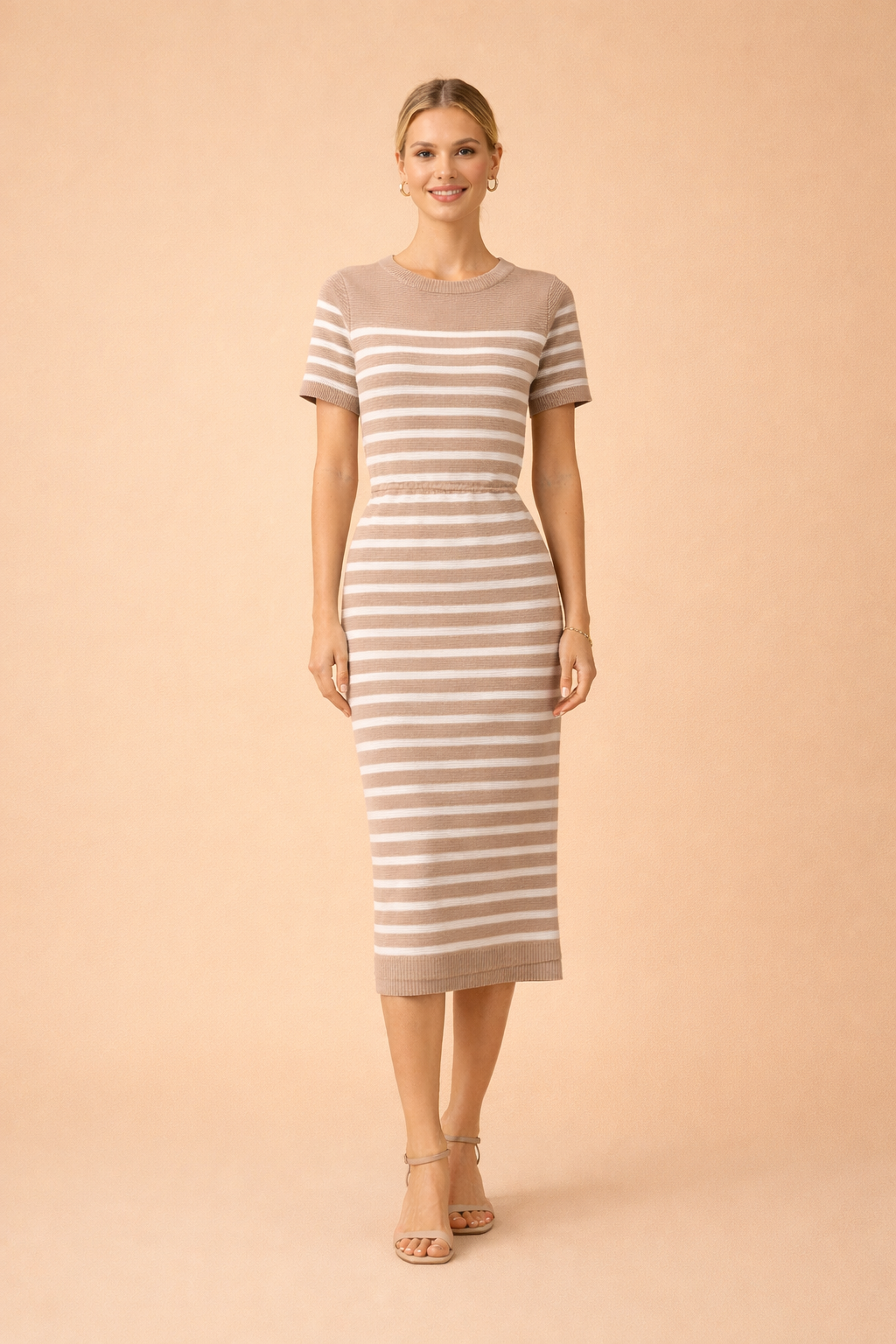 Gestreiftes Strandkleid für Damen – Elegantes Sommerkleid für Freizeit und Strand 1