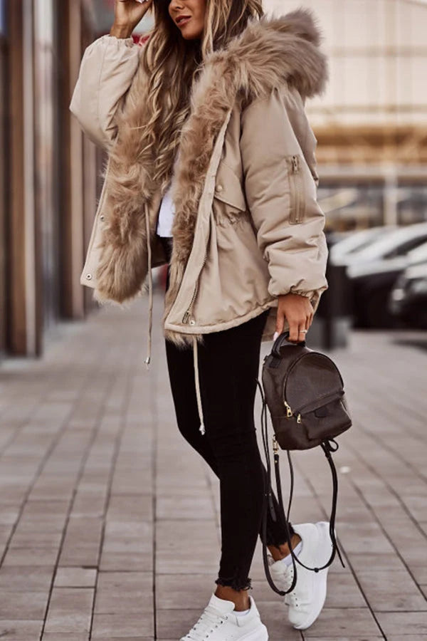 Grete | Parka mit Kapuze und Kunstfellbesatz 6