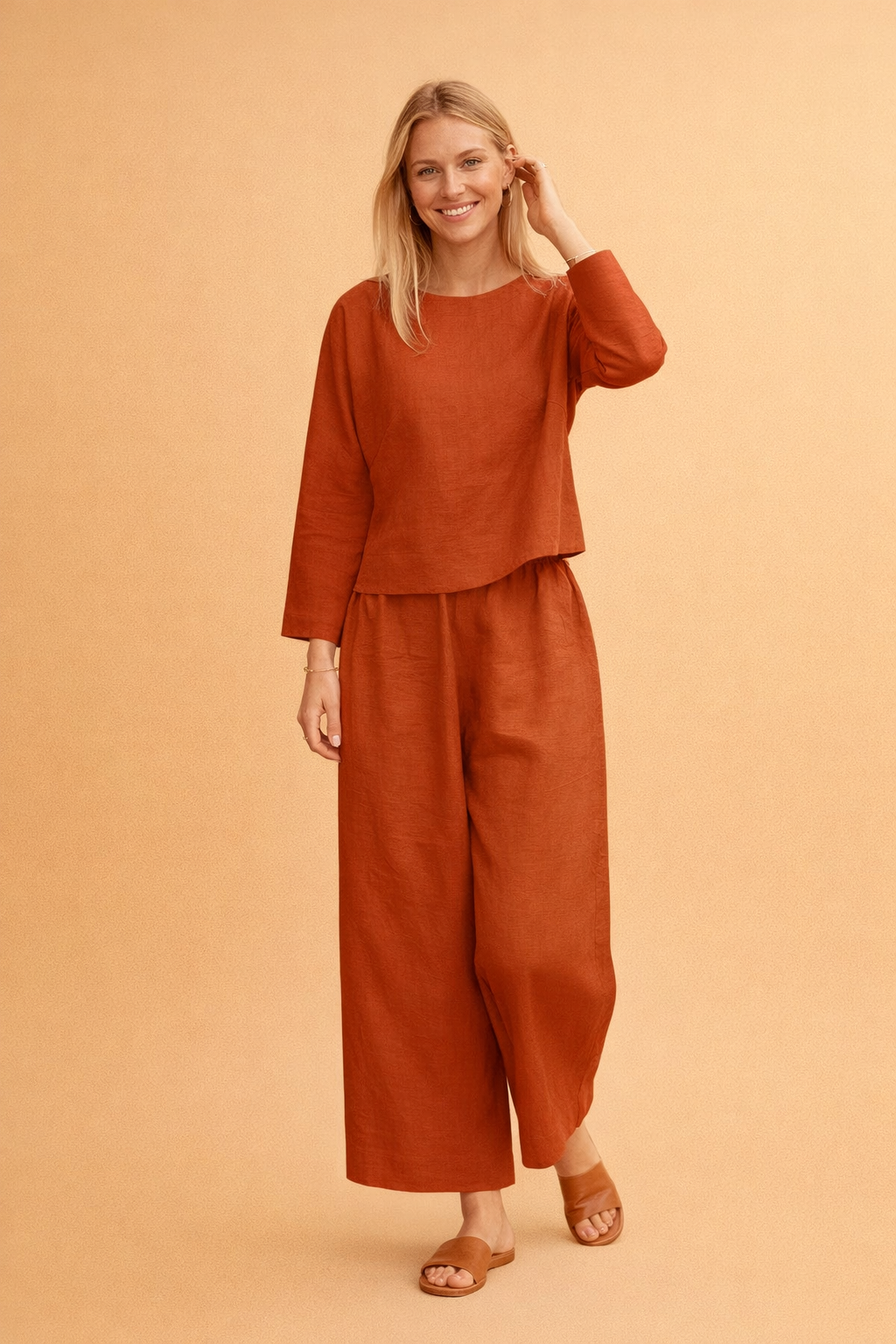 Luftiges Set aus Bluse und Hose für Damen – Elegante Sommermode 1