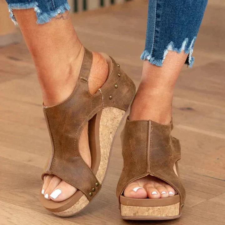 Orthopädische Damen Sandalen mit Arch Support und Korkabsatz für Sommerkomfort 0
