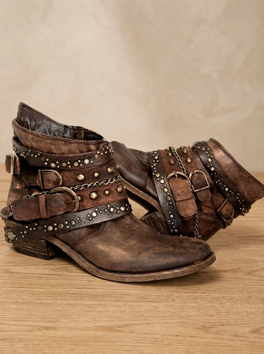 Orthopädische Damen Western Stiefeletten mit Arch Support und Schnallenriemen im Vintage Stil 0