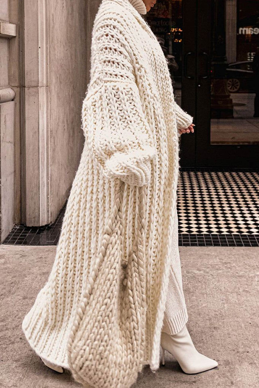 Oversize Damen Cardigan Lang geschnitten Grobstrick Offene Vorderseite 4
