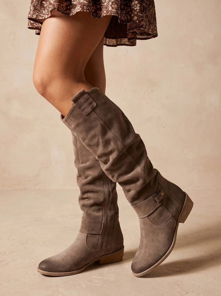 Stiefel Damen Schwarz mit Orthopädischer Arch Support – Kniehohe Schlupfstiefel im Slouch-Stil und Spitz zulaufender Zehenform 3