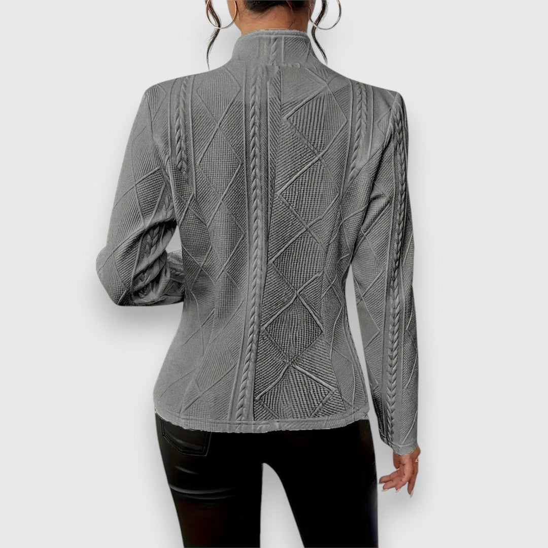 Taillierter Damenpullover mit Zopfmuster und Stehkragen für eleganten Herbstlook 1