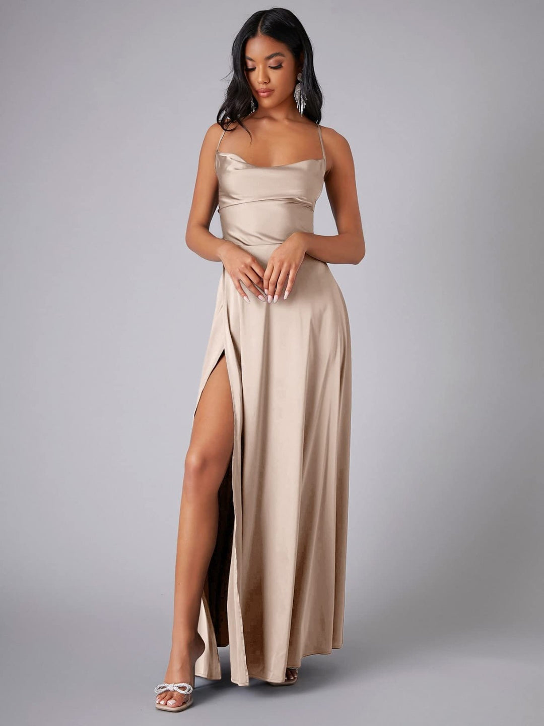 Elegantes Maxikleid mit Beinschlitz für besondere Anlässe