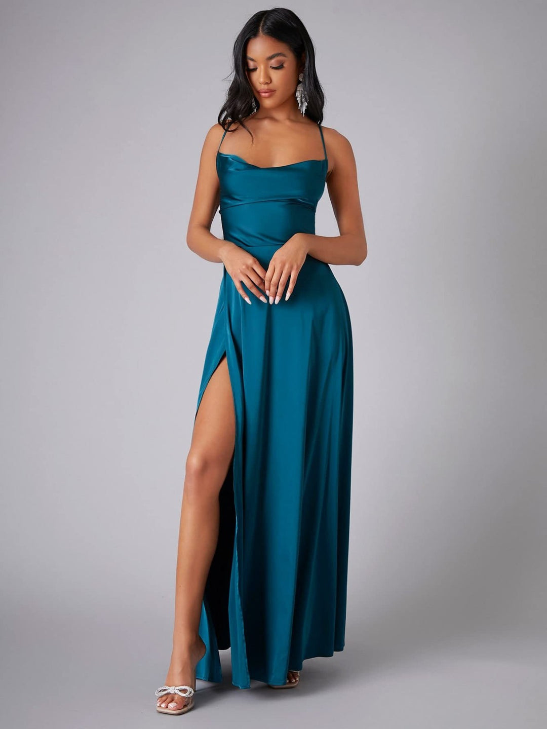 Elegantes Maxikleid mit Beinschlitz für besondere Anlässe