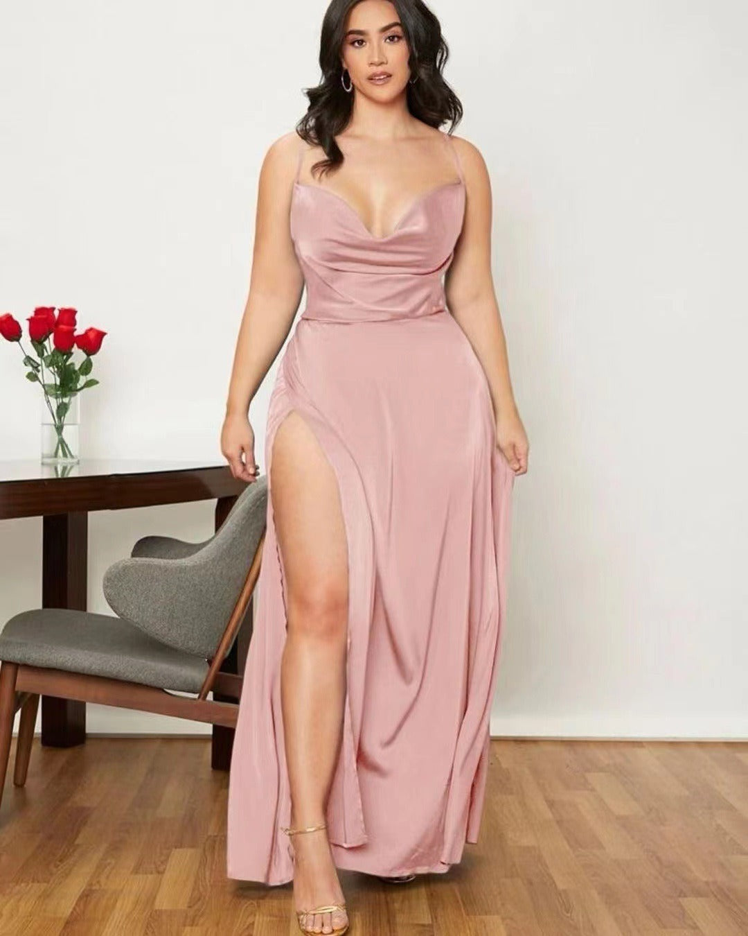 Elegantes Maxikleid mit Beinschlitz für besondere Anlässe